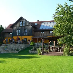 https://reiterhof-am-litzlbach.com-bavaria.com