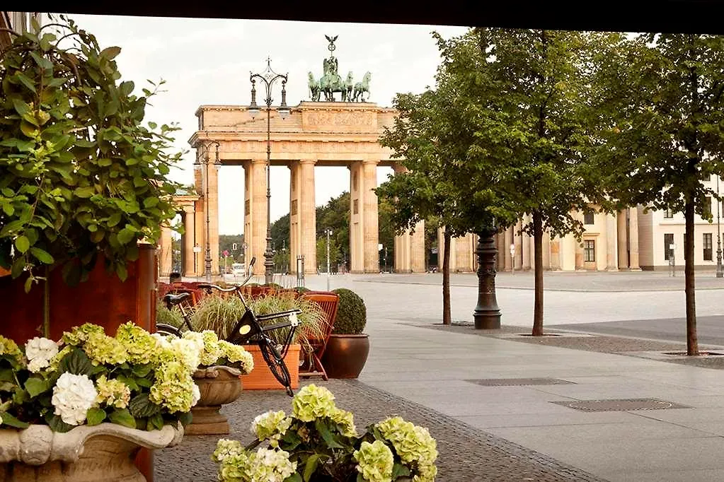 Hotel Adlon Kempinski Берлин