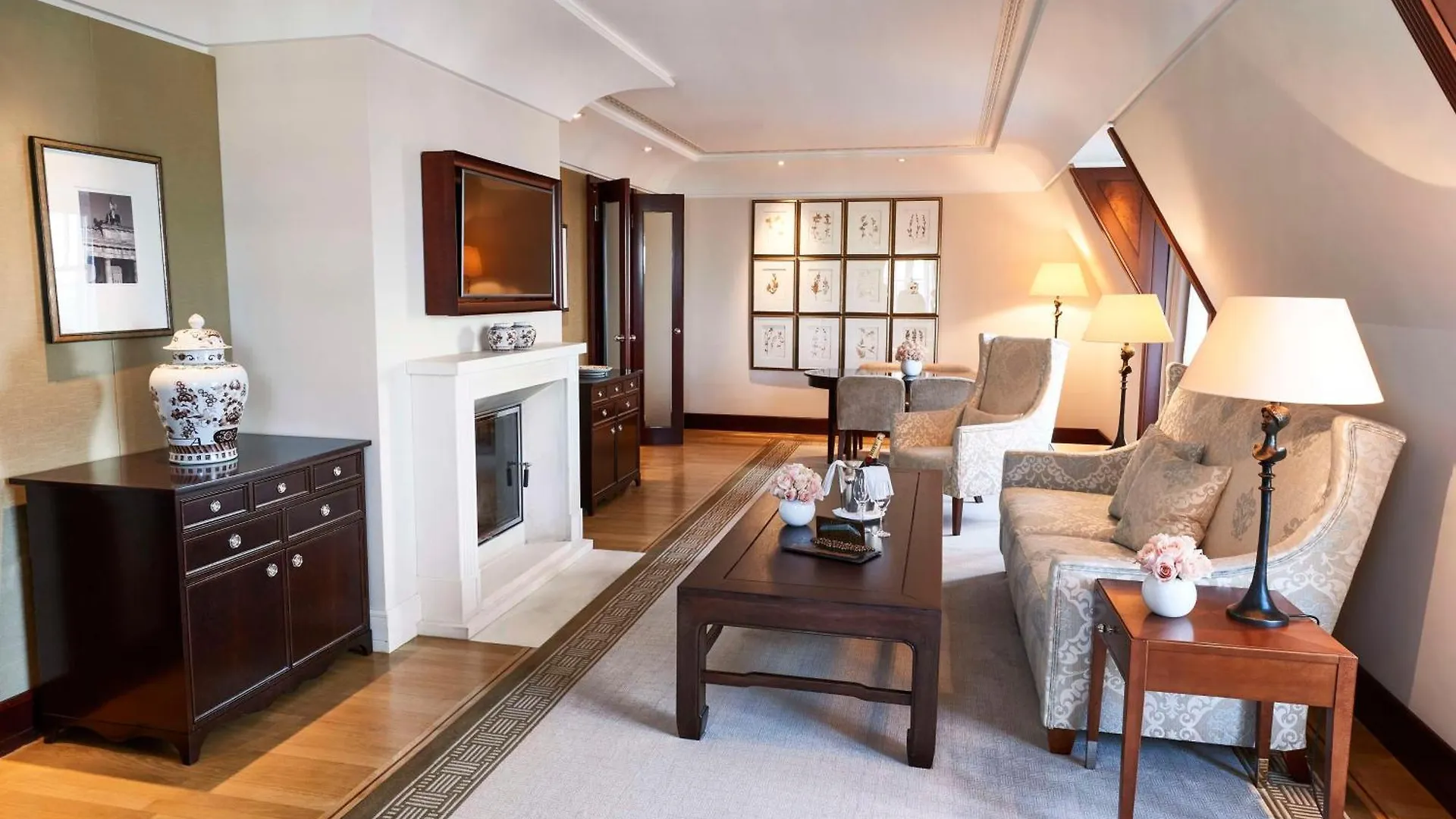 *****  Hotel Adlon Kempinski Берлин Германия