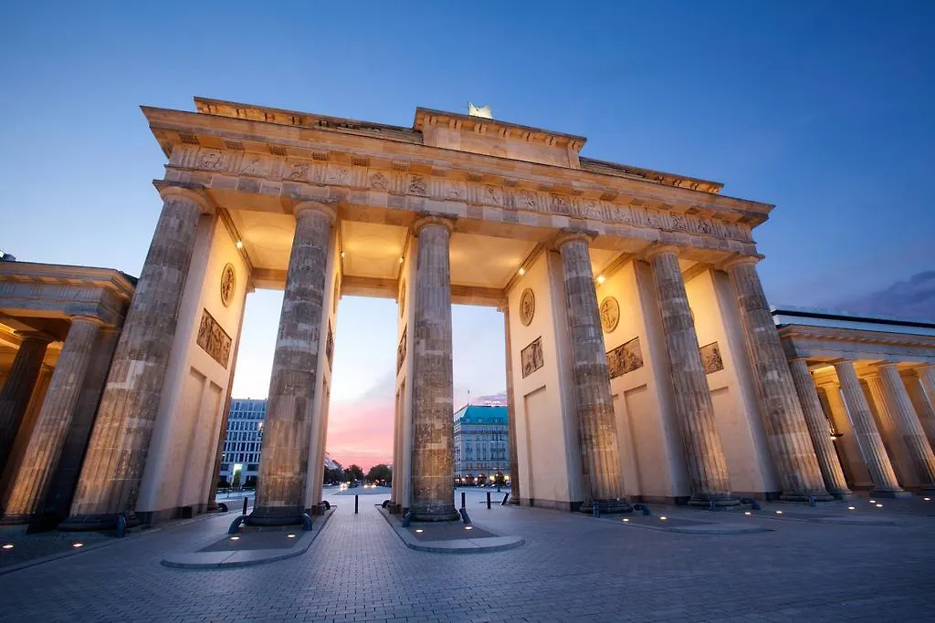 Hotel Adlon Kempinski Берлин 5*,